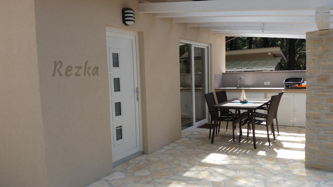 Holiday Park Mimoza Bašanija Eksteriør bilde